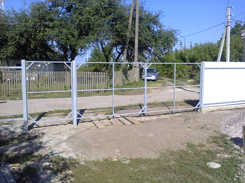 Ворота - обособленный элемент в заборном строительстве